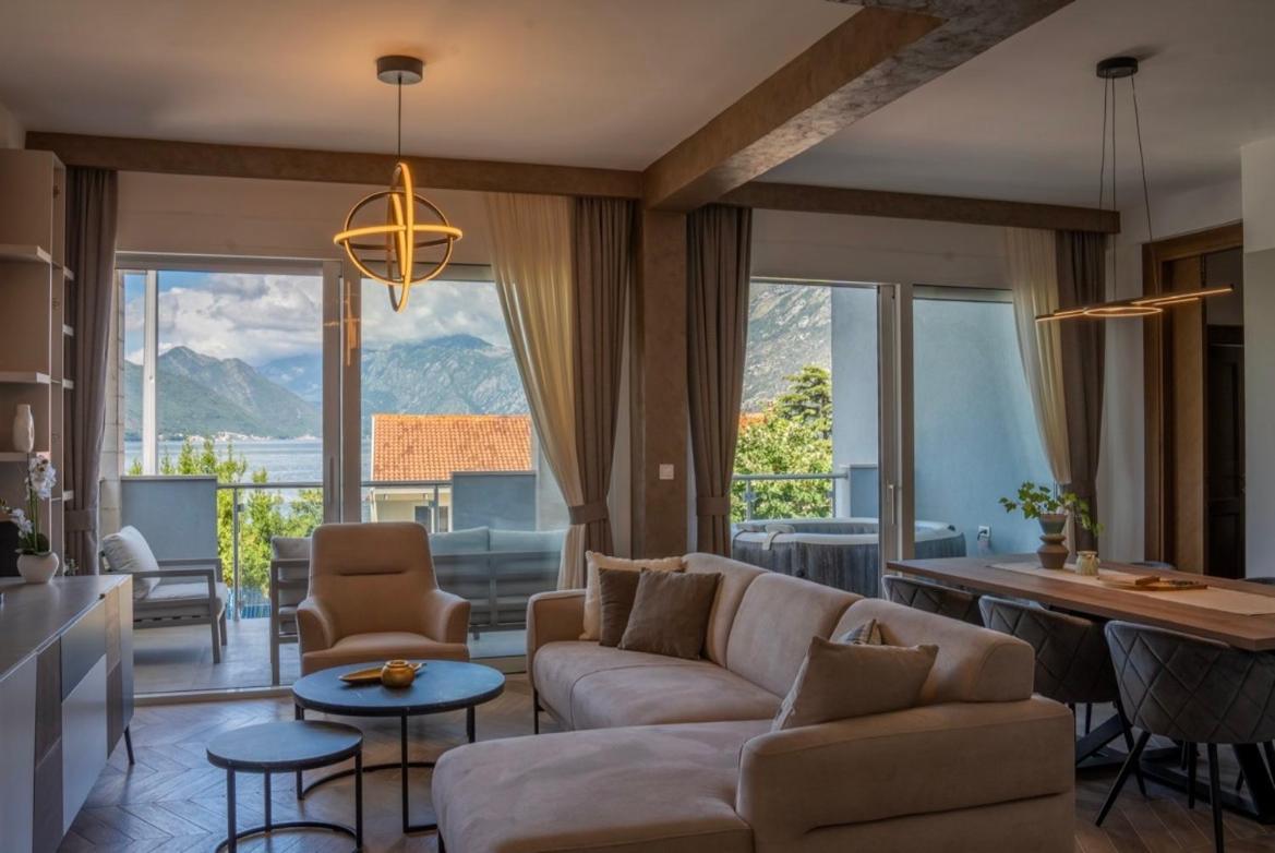 Luxury Apartment Vasilisa Kotor Exterior photo